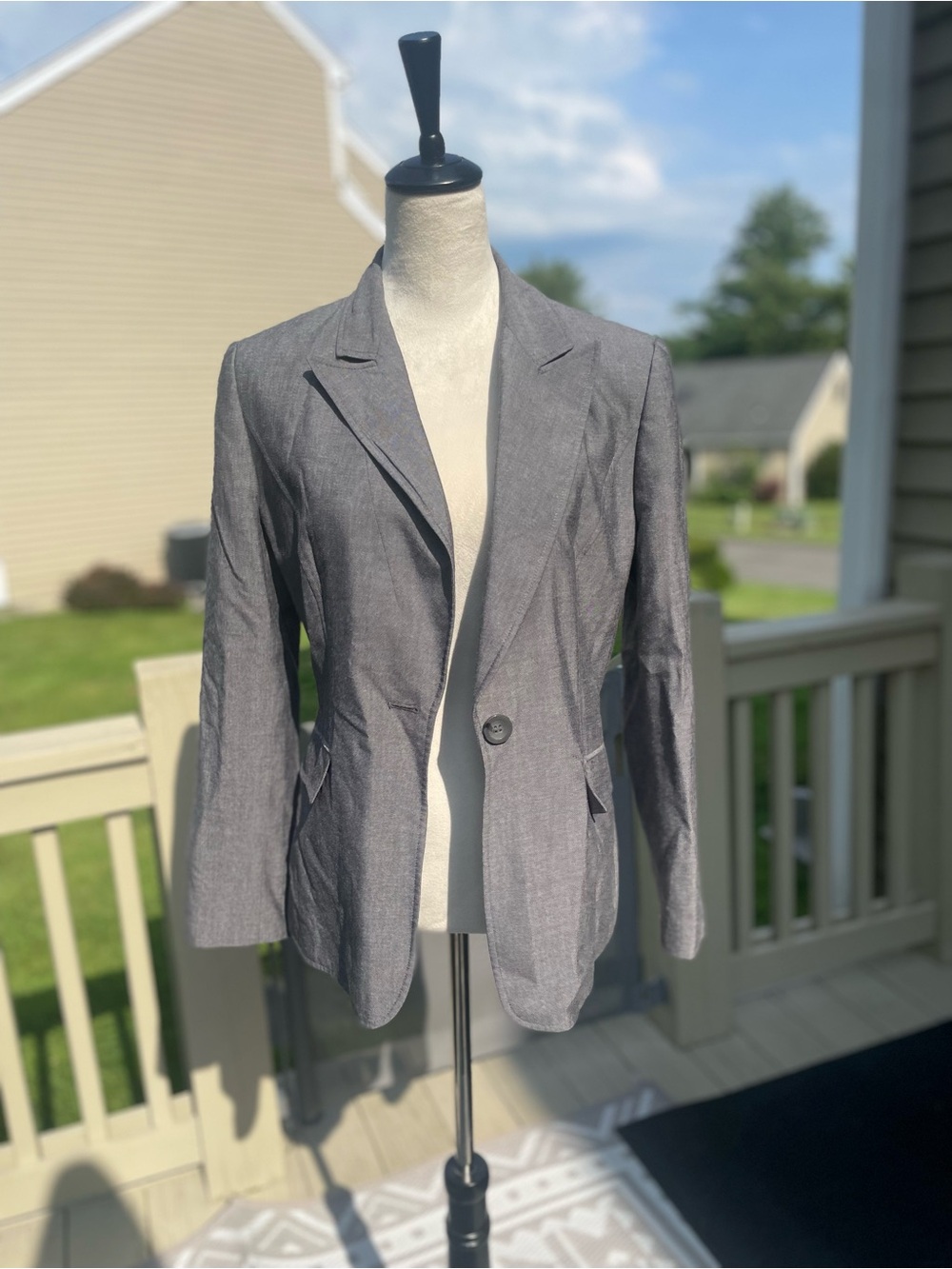 Tahari Gray Tailored Single-Button Blazer